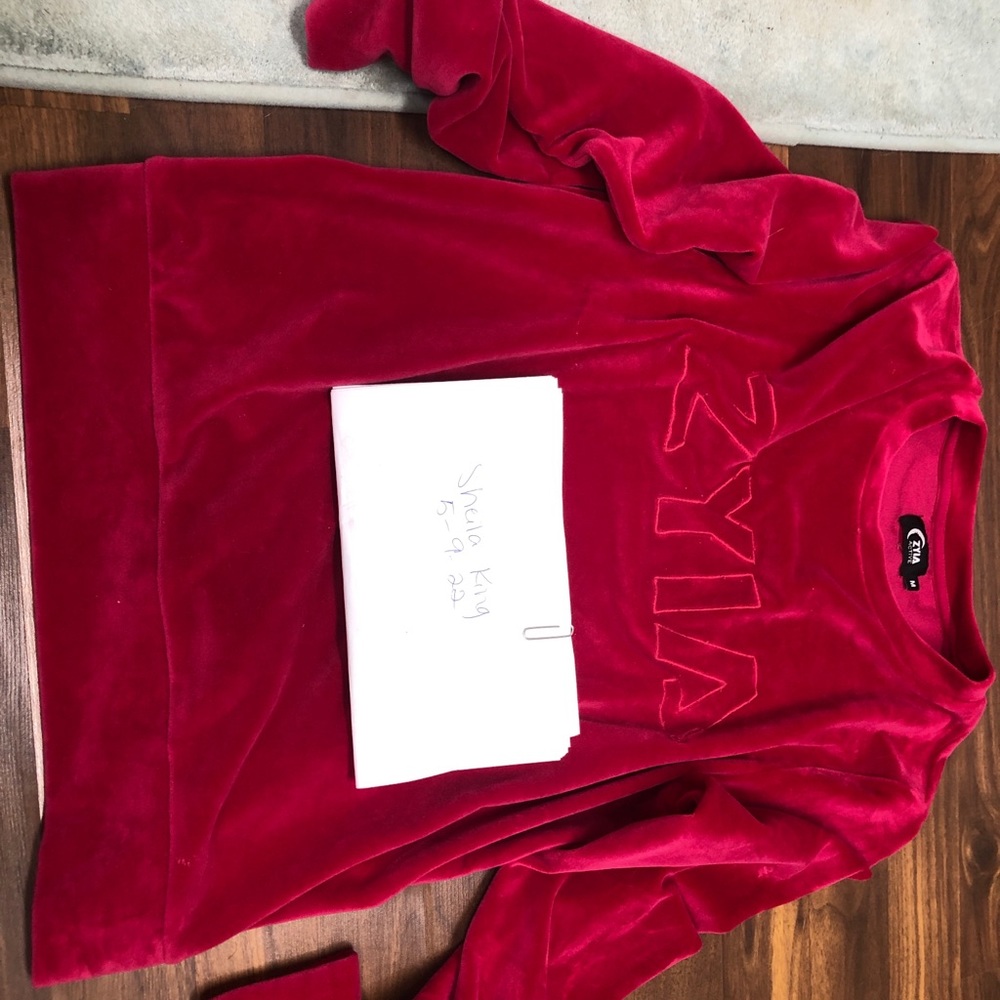 Zyia sweatshirt
